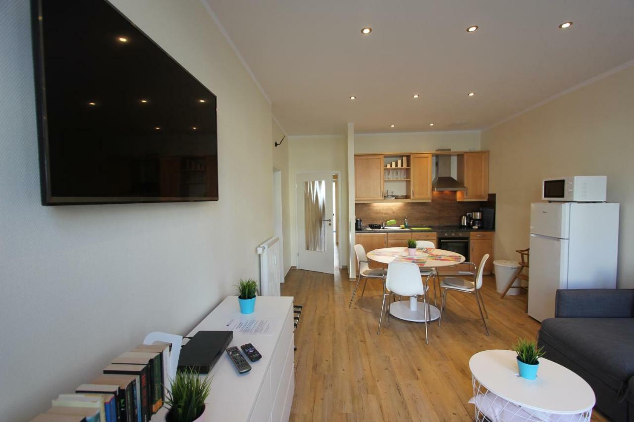 Ferienwohnung In Warnemuende, Friedrich-Franz-Strasse 11 ロストック エクステリア 写真